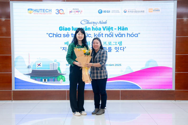 13WIN13 and Incheon students engage in Vietnam-Korea cultural exchange 83