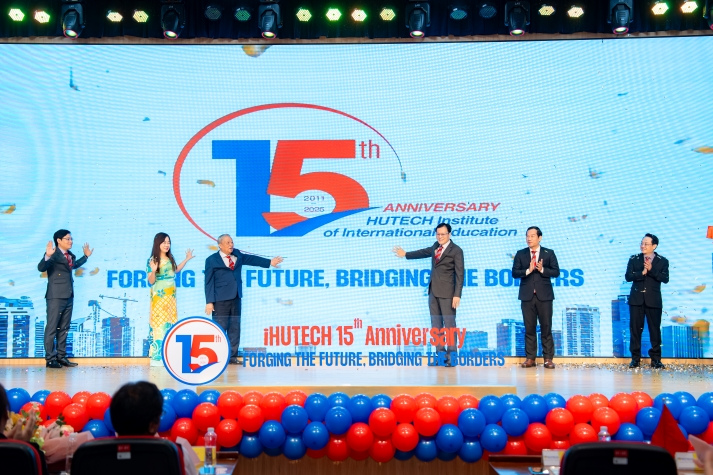 Kiến tạo tương lai từ hội nhập: Dấu ấn 15 năm kết nối không biên giới của Viện Đào tạo Quốc tế 34