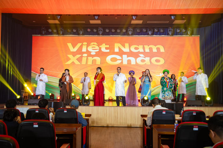Một mùa giai điệu thăng hoa: 13WIN13 tôn vinh tháng 11 qua “Tiếng hát từ Tải app 13win” 2025 77