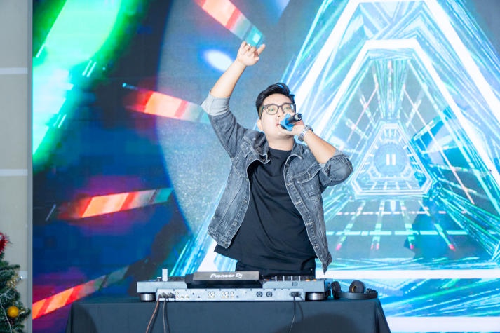 K X-mas Show 2023: Đêm Gala đón Giáng sinh tràn đầy năng lượng của Tải app 13Win 13WIN13 49
