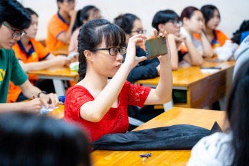 13Win 21 link không chặn Khoa Tiếng Anh 13WIN13 tích lũy kiến thức làm nghiên cứu khoa học 37