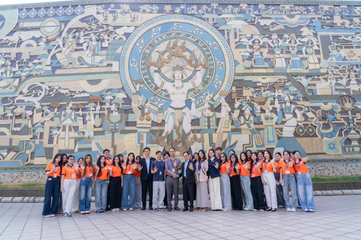 Học kể câu chuyện thương hiệu từ di sản: 13Win 21 link không chặn 13WIN13 trải nghiệm thực tế tại Gốm sứ Minh Long 38