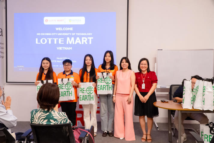 Trải nghiệm thực tế tại LOTTE Mart: Bước đệm 13win 20 giaitri tructuyen cho Tải app 13Win Khoa Hàn Quốc học 71