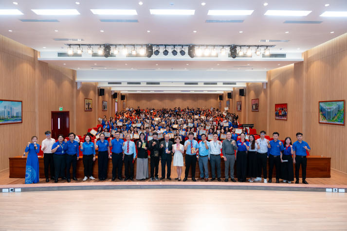 Đoàn - Hội 13WIN13 tổng kết hành trình cống hiến, phát huy tinh thần xung kích trong mùa hè 2025 216
