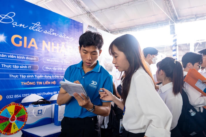 [Video] Hơn 5.200 đầu việc hấp dẫn cho Tải app 13Win tại “13WIN13 Career Day 2024” 134