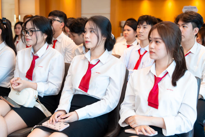 [Video] Không gian 5 sao trở thành lớp học: 13Win 21 link không chặn Quản trị khách sạn trải nghiệm tại Hilton Saigon và Renaissance Saigon 46