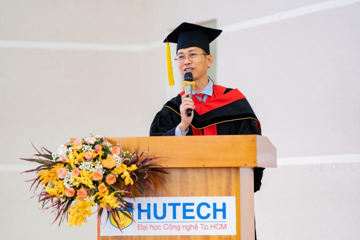 Tân Dược sĩ 13WIN13 rạng rỡ trong ngày vui 13Win13 link đăng nhập 90