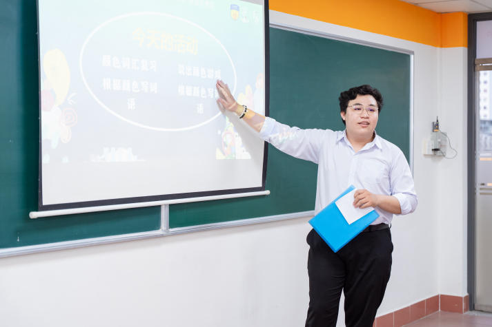 華鼎俱樂部八月活動：“多彩中文”，活力四射，創意無限！ 25
