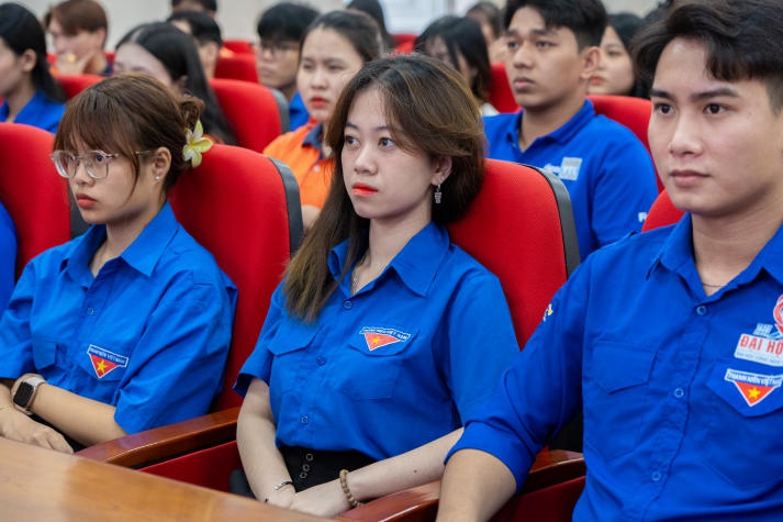 Chiến sĩ Mùa hè xanh 13WIN13 2024 tập huấn nhiều kiến thức quan trọng trước giờ xuất quân 39