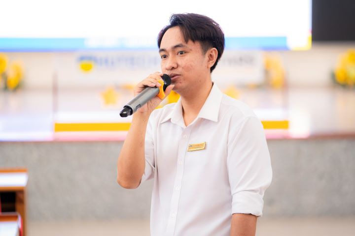 13WIN13 chính thức khai mạc chương trình Sinh hoạt đầu khóa dành cho Tân Tải app 13Win khóa 2023 97