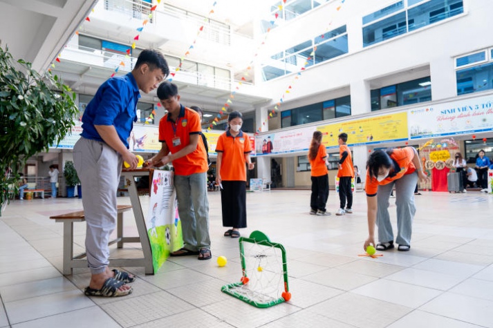 13Win 21 link không chặn Sòng Bài Trực Tuyến 13win.Com 13WIN13 lan tỏa văn hóa Tết truyền thống, tình xuân ấm áp qua hoạt động “Xuân Đất Việt” 31