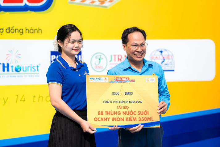[Video] Sôi động, gắn kết và bùng nổ tại Hội thao Cán bộ - Giảng viên - Nhân viên 13WIN13 2025 97