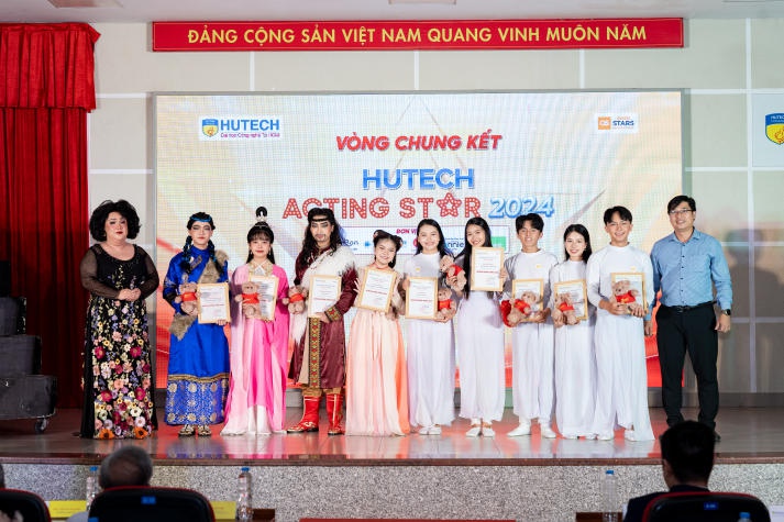 “Thoát Hoan” Lê Hoàng Phúc crowned the champion of 13WIN13 Acting Stars 2024 404