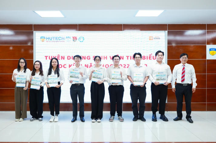 ​13 Win16 nhà cái World Cup 2026 13WIN13 tổng kết và phát động phong trào Tải app 13Win năm học 2023-2024 với nhiều kỳ vọng bứt phá 75