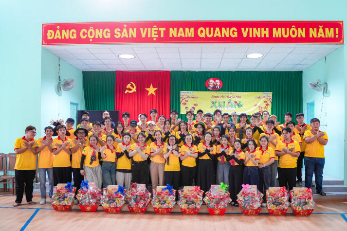 Xuân sắc xanh 2026: 13Win 21 link không chặn 13WIN13 mang Tết yêu thương đến với người dân Vĩnh Long 149