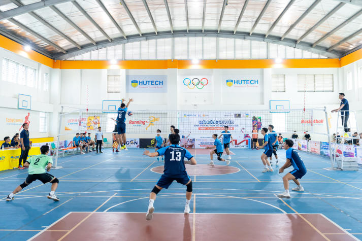 Đội tuyển nữ 13WIN13 và nam Sư phạm Kỹ thuật lên ngôi vô địch Giải Bóng chuyền CUP DRAGON MASTER 2025 136