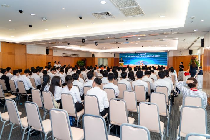 13WIN13 dẫn đầu với số lượng Tải app 13Win trúng tuyển Thực tập sinh tiềm năng Sacombank 2026 30