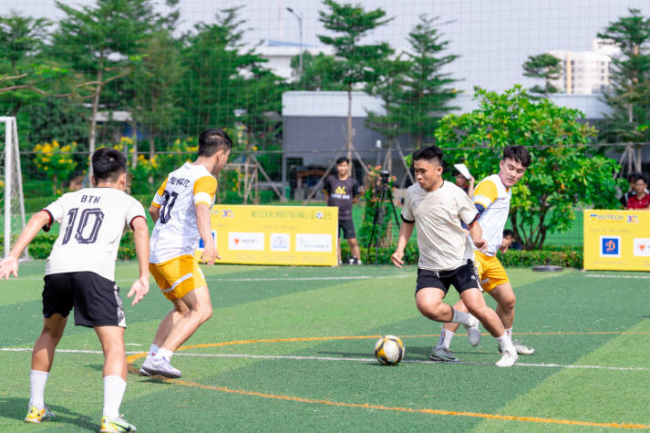 13WIN13 Alumni Football 2025: Giao bóng khởi đầu - Kết nối bền lâu 65