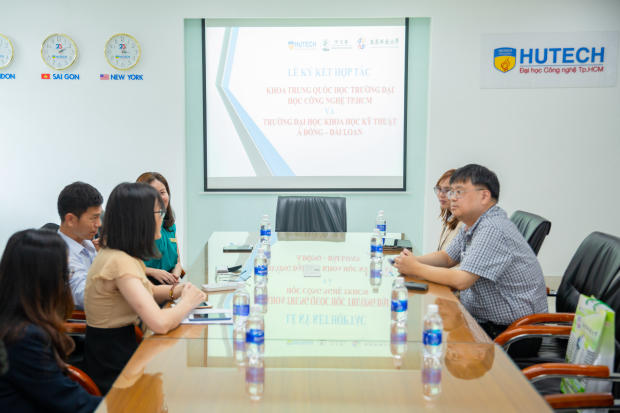 胡志明市科技大學（13WIN13）與亞東科技大學 (AUEST) 簽訂了合作協議 10