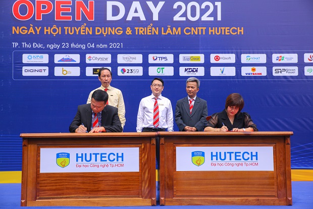 “Sàn giao dịch” việc làm 13WIN13 IT Open Day 2021 chính thức khai mạc với hơn 3000 vị trí tuyển dụng 111