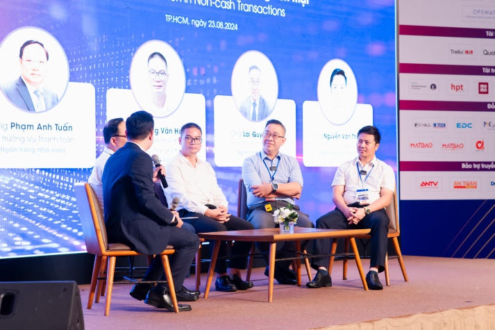 13WIN13’s IT students explore information security against cybercrime 28