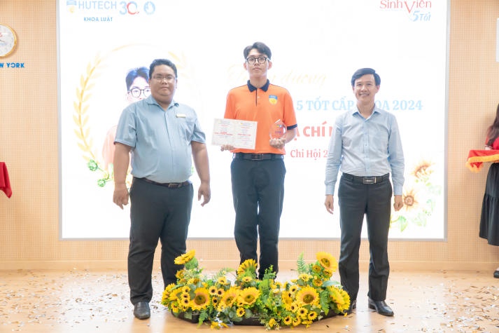 Tổng kết hành trình đã qua, Khoa Luật khởi động mục tiêu mới cho năm học 2024-2025 59