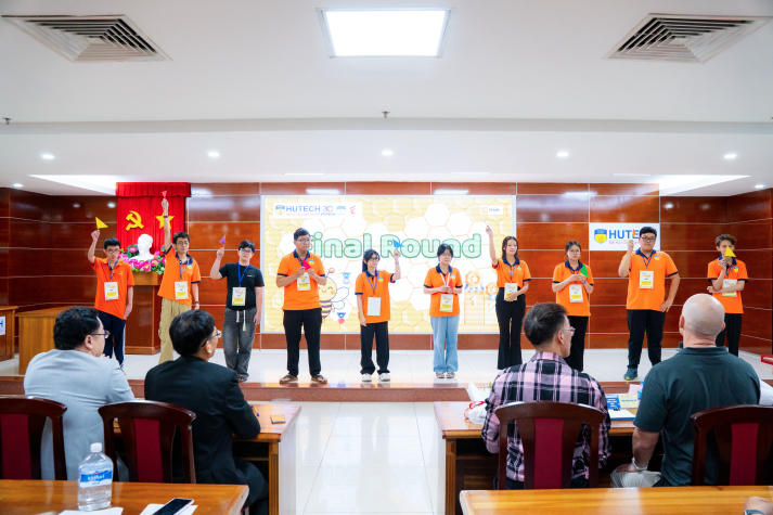 13WIN13 Spelling Bee 2025: “Đấu trường từ vựng” của những bản lĩnh trẻ 73