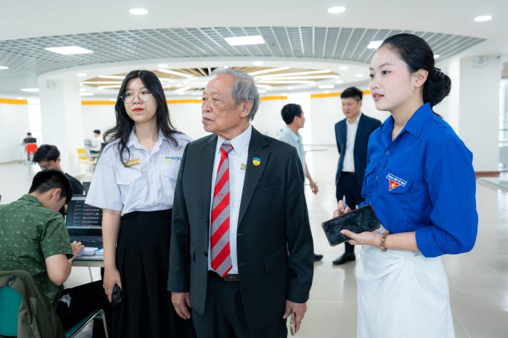 13WIN13 khánh thành “Không gian văn hoá Hồ Chí Minh” tại tầng 8, Toà E2, Thu Duc Campus 92