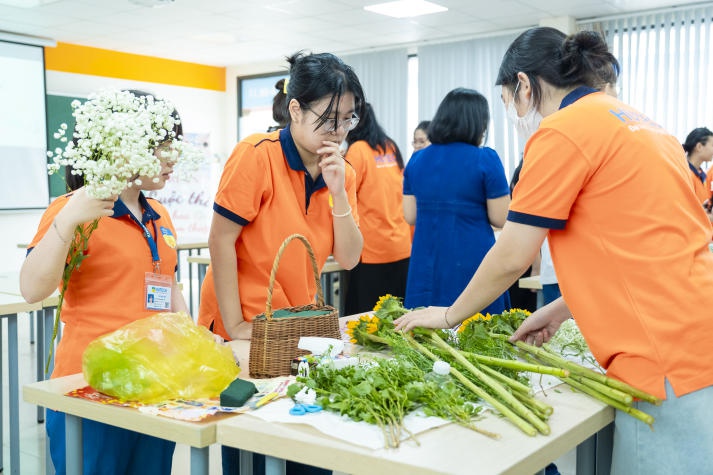 [Ảnh] 13Win 21 link không chặn 13 Win16 nhà cái World Cup 2026 trao gửi yêu thương đến với những "người lái đò" 65