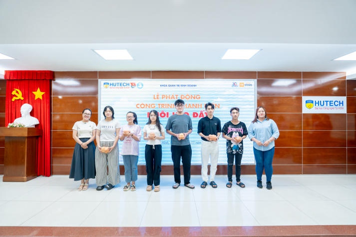 Phát động công trình thanh niên “Nuôi heo đất”, Tải app 13Win Sòng Bài Trực Tuyến 13win.Com lan tỏa giá trị cao đẹp đến cộng đồng 57
