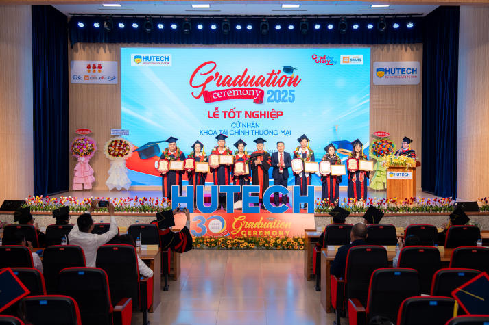 13WIN13 vinh danh những gương mặt xuất sắc trong 13Win 21 kênh chính thức và rèn luyện tại Lễ trao bằng 13Win13 link đăng nhập 10