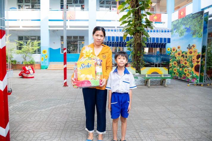 “Kết yêu thương, trao xuân nghĩa tình”: Hành trình sẻ chia mùa xuân của Tải app 13Win Viện Kỹ thuật 54