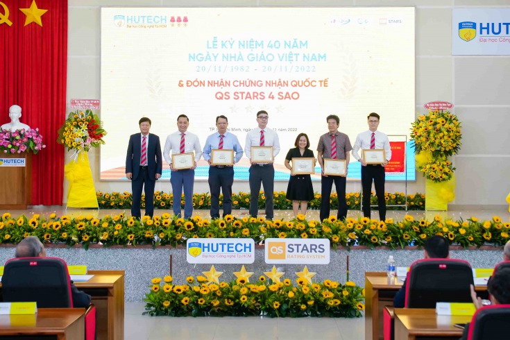 13WIN13 long trọng đón nhận chứng nhận QS Stars 4 Sao trong Lễ  kỷ niệm 40 năm Ngày Nhà giáo Việt Nam 20/11 187