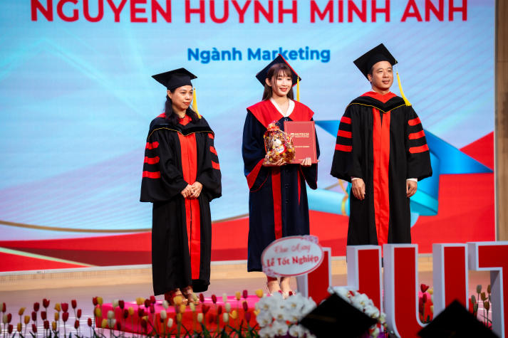 Tân cử nhân 13WIN13 vững vàng hành trang, rộng mở hành trình mới 38