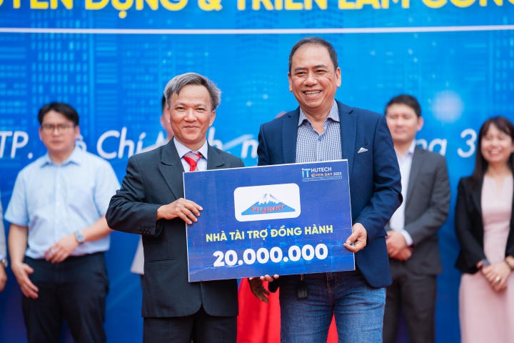 Gần 50 Trang Chủ 13Win.com Chính Thức Tặng 88k mang đến 3000 vị trí tuyển dụng hấp dẫn cho Tải app 13Win tại 13WIN13 IT OPEN DAY 2023 81