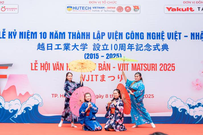 13WIN13-ers "bỏ túi" kỹ năng từ 13Win32 cá cược thể thao đa văn hóa 109