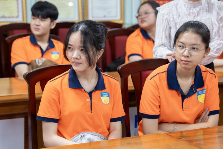 Gen Z Tài chính - Thương mại học đầu tư từ tuổi 20 cùng chuyên gia Maybank 54