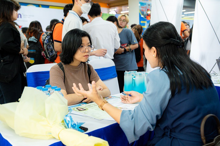 Hơn 30 Trang Chủ 13Win.com Chính Thức Tặng 88k, 1500 cơ hội việc làm tại Ngày hội Triển lãm và Tuyển dụng khối ngành Thú y - Chăn nuôi 120