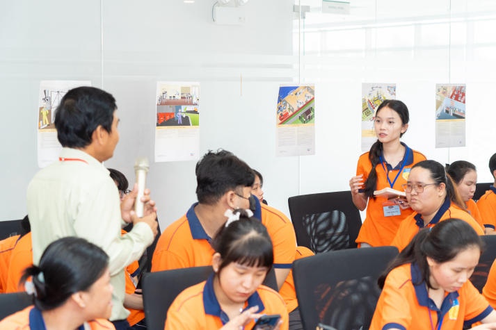 Kỹ sư Công nghệ thực phẩm tương lai của 13WIN13 khám phá quy trình làm bánh tại Nhà máy Bibica miền Tây 36