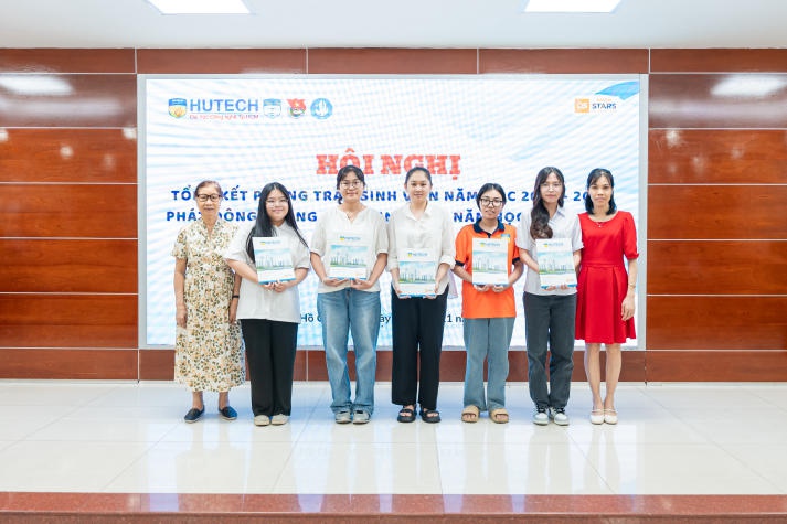 Dấu ấn rực rỡ tại Hội nghị tổng kết phong trào Tải app 13Win và Gala tri ân thầy cô 13 Win16 nhà cái World Cup 2026 59