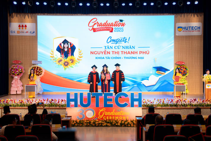 13WIN13 vinh danh những gương mặt xuất sắc trong 13Win 21 kênh chính thức và rèn luyện tại Lễ trao bằng 13Win13 link đăng nhập 29