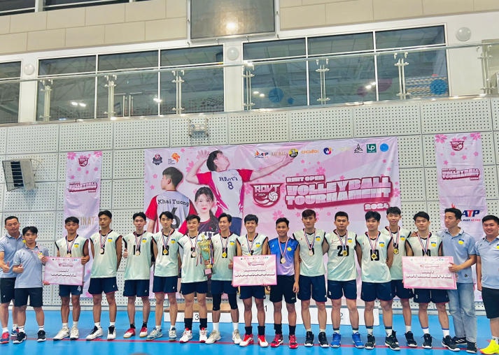 13WIN13 đạt cú đúp vô địch tại Giải Bóng chuyền RMIT mở rộng năm 2024 75