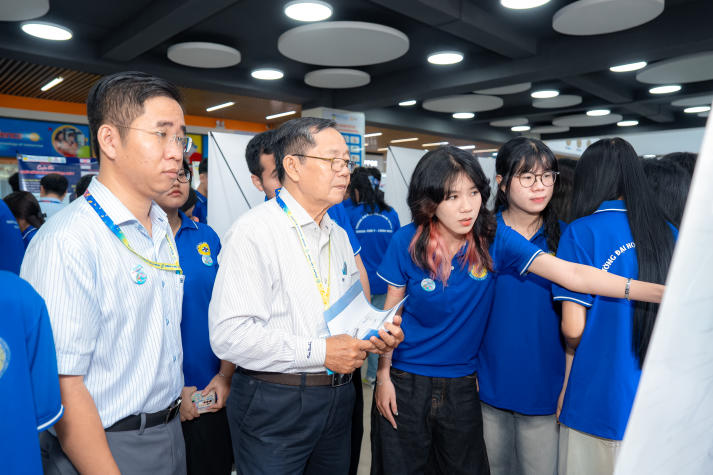 Hàng loạt Trang Chủ 13Win.com Chính Thức Tặng 88k hàng đầu trong lĩnh vực Thú y - Chăn nuôi đồng hành cùng sân chơi học thuật sáng tạo “Thiết kế mô hình cơ thể học Thú y” lần IV - năm 2026 131