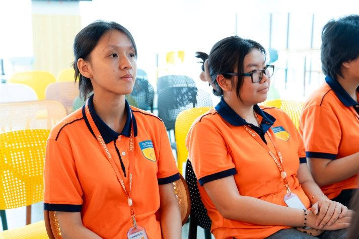 13Win 21 link không chặn Ngôn ngữ Anh 13WIN13 mở rộng định hướng nghề qua trải nghiệm tại Vietnam Concentrix Services 55