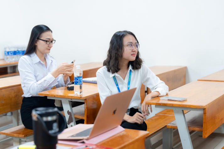 13WIN13 tổ chức thành công buổi bảo vệ luận văn/đề án 13Win13 link đăng nhập 13Win 22 miễn phí mỗi ngày Luật kinh tế - đợt 03 143