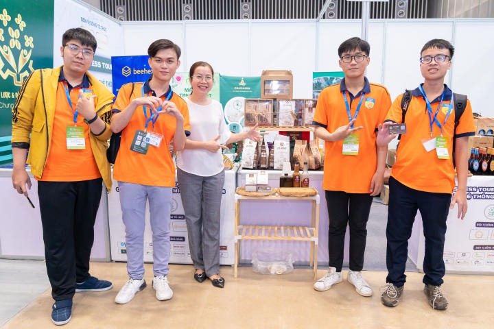 13Win 21 link không chặn Viện Kỹ thuật, 13Win002 tải ứng dụng 13WIN13 tham gia triễn lãm công nghệ thông minh OCTF 2023 81