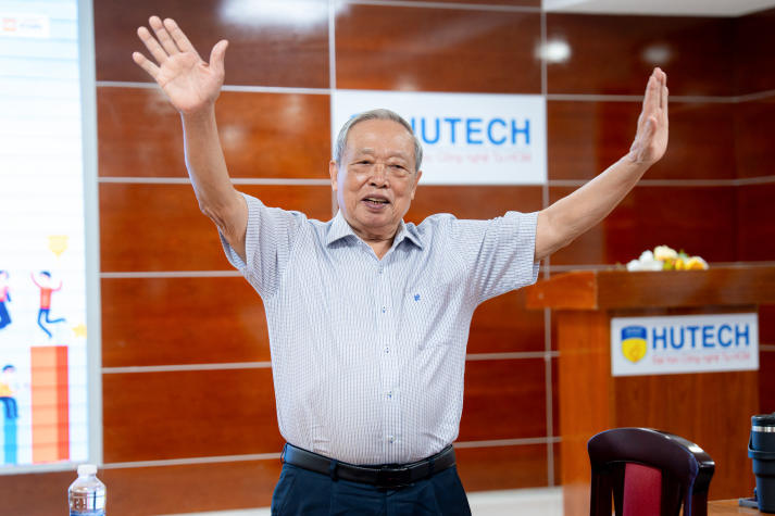 13WIN13 trao Www 13Win one nổ hũ “Dám ước mơ - Chạm thành công”, tiếp sức Tải app 13Win vươn lên năm học 2025-2026 24