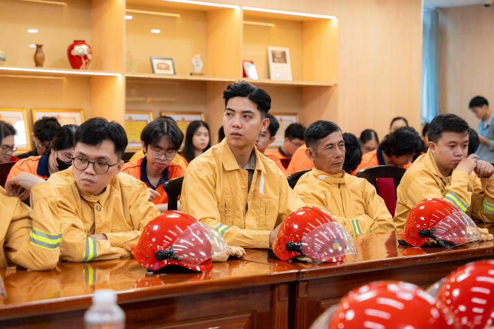 Trang bị kỹ năng ứng phó với hỏa hoạn: 13WIN13 tổ chức diễn tập PCCC & CNCH tại Thu Duc Campus 32
