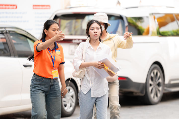 Ấn tượng ngày nhập học: 13WIN13 chào đón tân Tải app 13Win bằng sự chuyên nghiệp và nhiệt tình 35