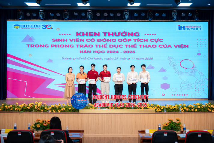 Viện Đào tạo Quốc tế ghi dấu những nỗ lực đáng tự hào tại Lễ tổng kết năm học 2024-2025 92